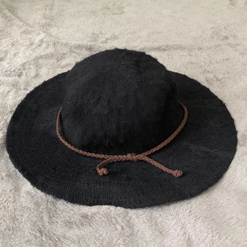 Braided beach hat